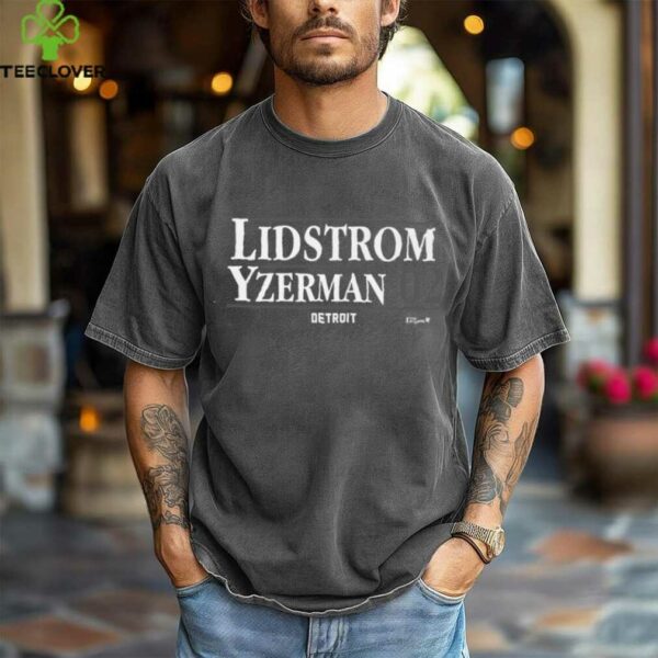 Nicklas Lidstrom & Steve Yzerman ’02   Detroit Hockey Shirt