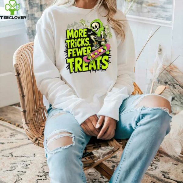 Skateboard Halloween Skeleton Ghost Spooky Skater Raglan Baseball Tee Shirt