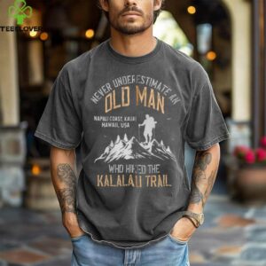 An Old Man Who Hiked The Kalalau Trail Zip Shirt