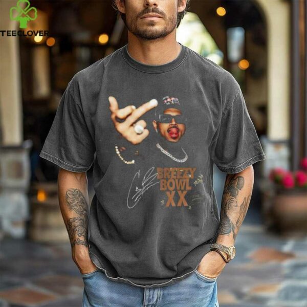 Chris Brown Vintage Middle Finger Breezy Bowl XX Concert 2025 Shirt