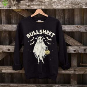 Cow Ghost Costume Halloween Pun Spooky Bullsheet Joke Shirt