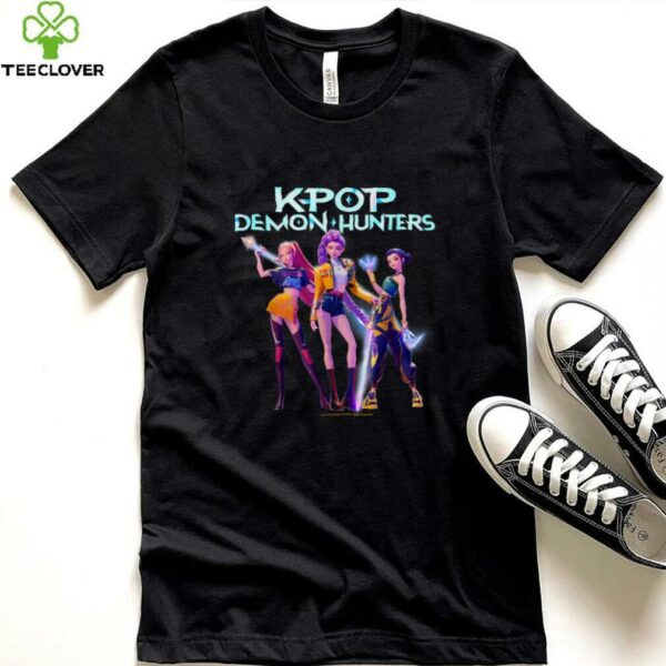 Huntr_X Heroic Poses Group Shot Shirt