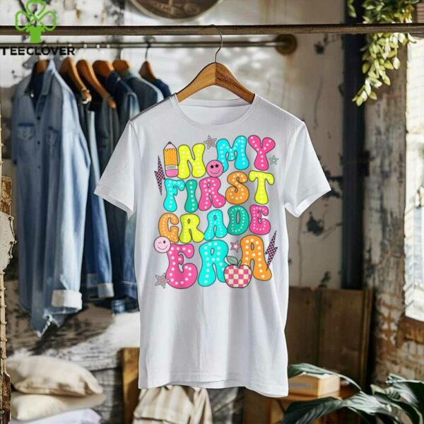 In My First Grade Era 1st Grade Girl Teacher Back To School Raglan Baseball Tee Shirt