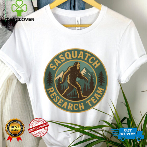 Sasquatch Research Team Bigfoot Cryptic Graphic Shirt