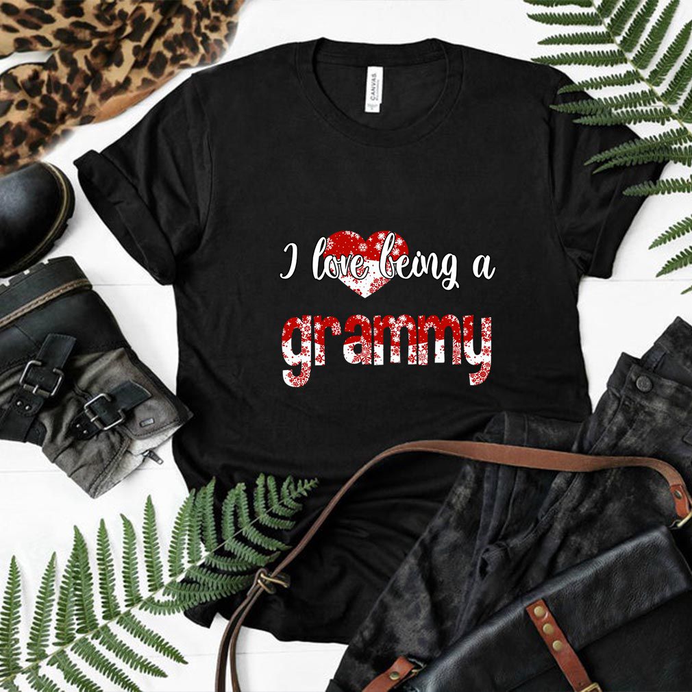 Merry Christmas I Love Being A Grammy Gift For Xmas T-Shirt