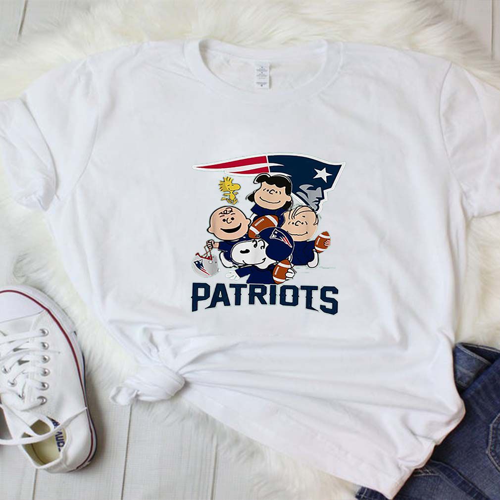 New England Patriots Charlie Brown Peanuts hoodie, sweater, longsleeve, shirt v-neck, t-shirt