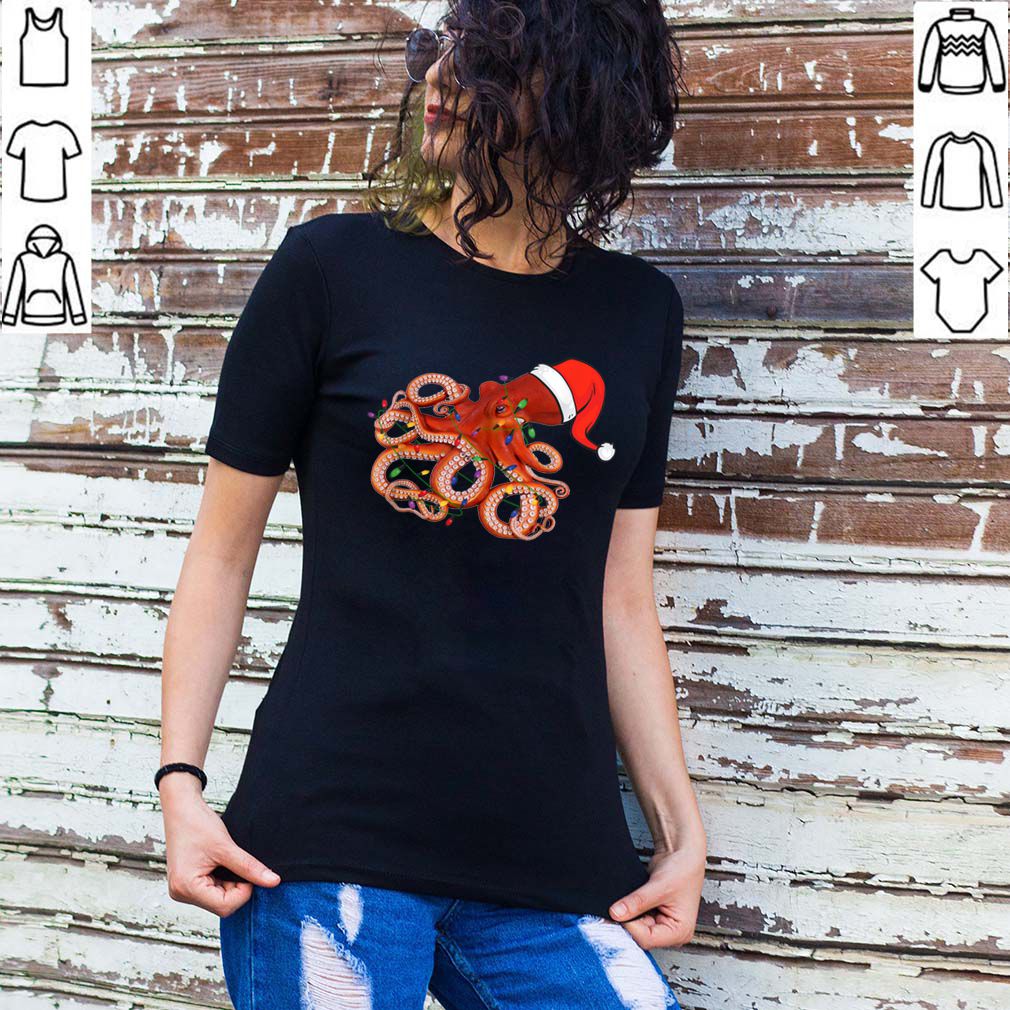 Beautiful Octopus With Santa’s Hat Christmas Lights Family Gift sweater