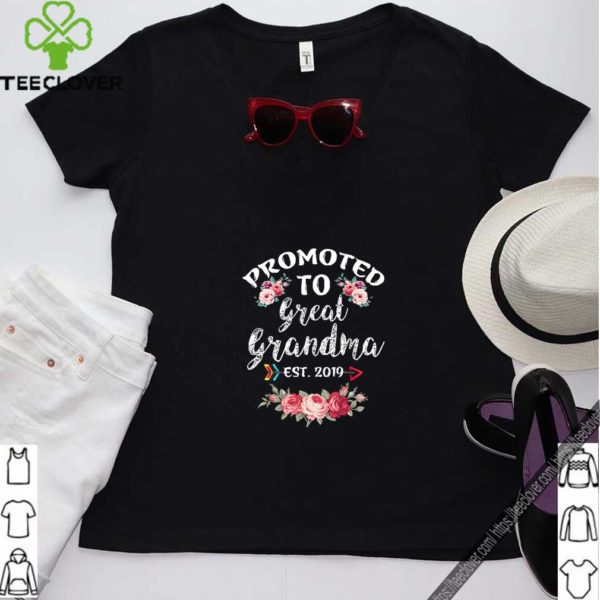 Promoted to Great Grandma Est 2019 New Grandma To Be Floral Shirt T-Shirt