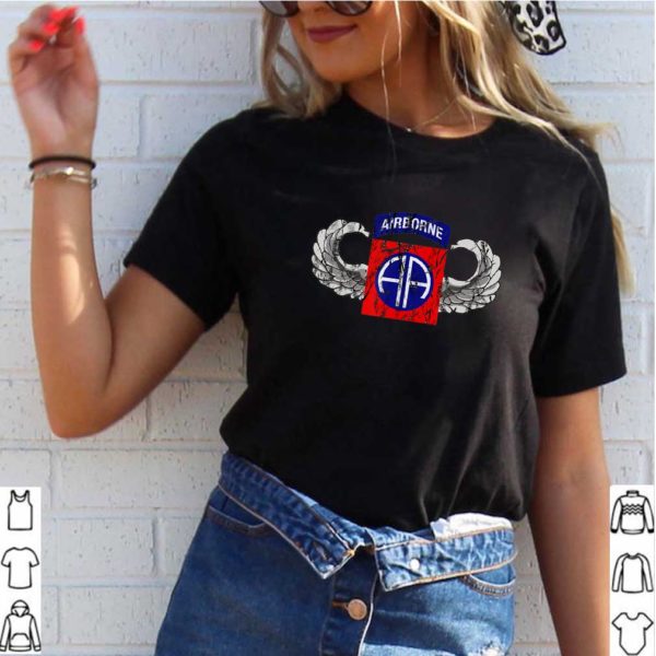 82nd Airborne Div Parachutist Wings and Patch – Distressed T-Shirt