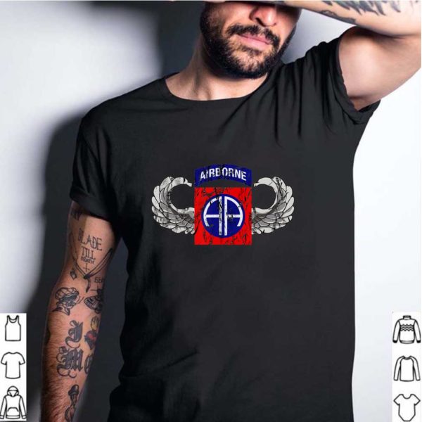 82nd Airborne Div Parachutist Wings and Patch – Distressed T-Shirt