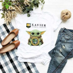 Star Wars Baby Yoda Hug Xavier University Of Louisiana shirt