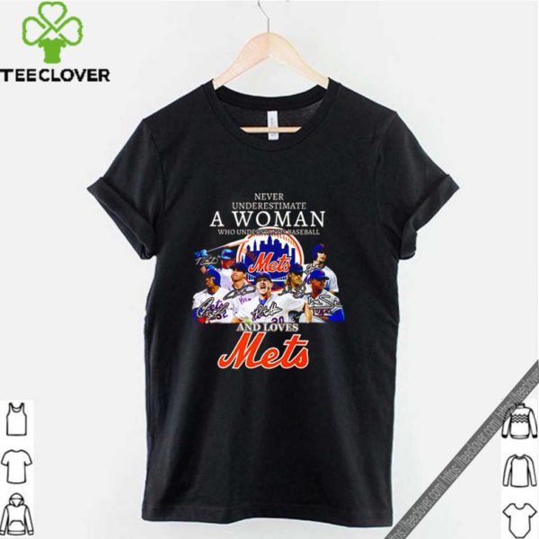 Never underestimate a woman who understands baseball and lvoes Mets hoodie, sweater, longsleeve, shirt v-neck, t-shirt