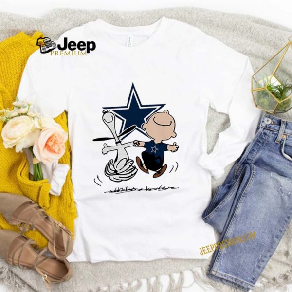 Snoopy and charlie brown dallas cowboys football shirt