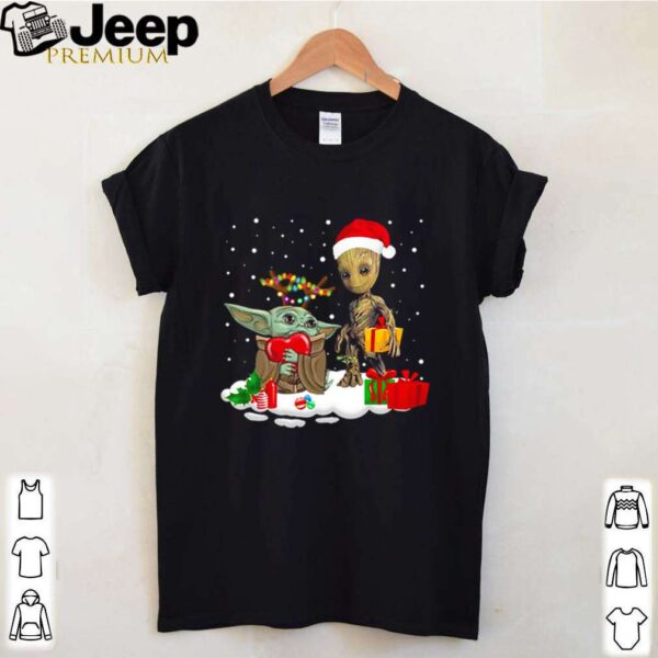Baby Yoda and Baby Groot hug Heart gift Christmas shirt