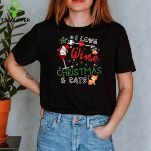 I Love Wine Christmas and Cat Cute Funny Tee Cute Kitten Lover Xmas T-Shirt