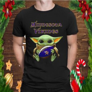 Baby Yoda Hug Minnesota Vikings 2021 shirt