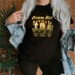 Cobra Kai 2018 2021 3 seasons 30 episodes signature shirt