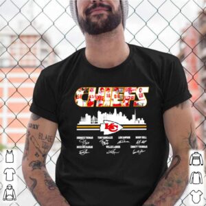 Kansas City Chiefs signatures shirt