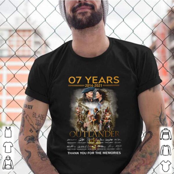 07 Years of Outlander 2014 2021 signature hoodie, sweater, longsleeve, shirt v-neck, t-shirt