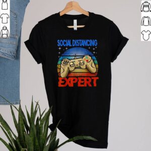 Social distancing expert gamer vintage hoodie, sweater, longsleeve, shirt v-neck, t-shirt