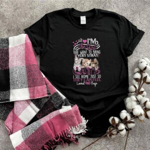 I’m the girl that want to bring every stray cats I see home just so they can feel loved and safe hoodie, sweater, longsleeve, shirt v-neck, t-shirt