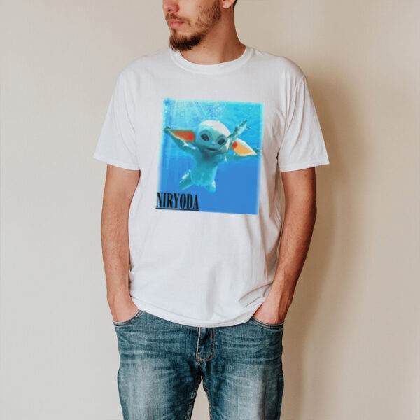 Baby Yoda swimming eat frog Nir Yoda hoodie, sweater, longsleeve, shirt v-neck, t-shirt