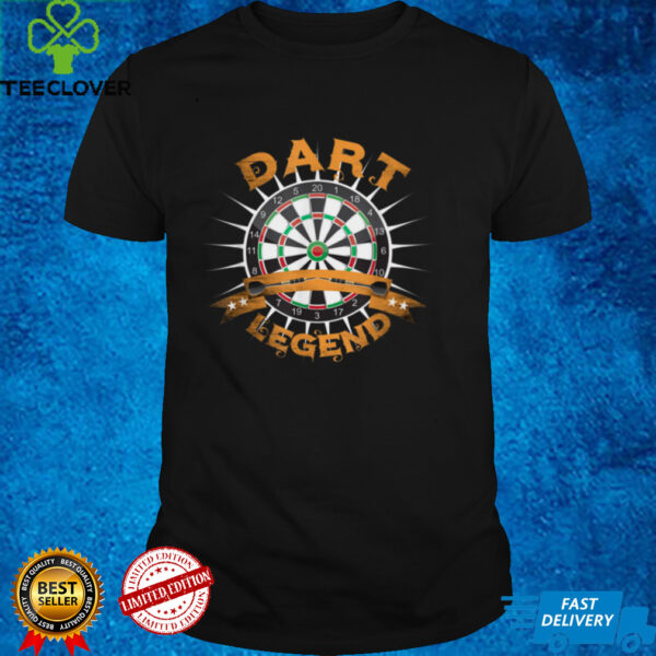 Dart legend dartboard with darts T Shirt