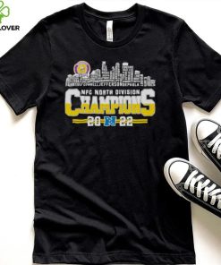 2022 NFC North division Champions Minnesota Vikings Players names city skyline Shirt