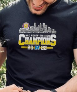 2022 NFC North division Champions Minnesota Vikings Players names city skyline Shirt