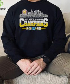 2022 NFC North division Champions Minnesota Vikings Players names city skyline Shirt