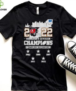 2022 NFC South Division Champions Tampa Bay Buccaneers skyline shirt 5a6cb3 0