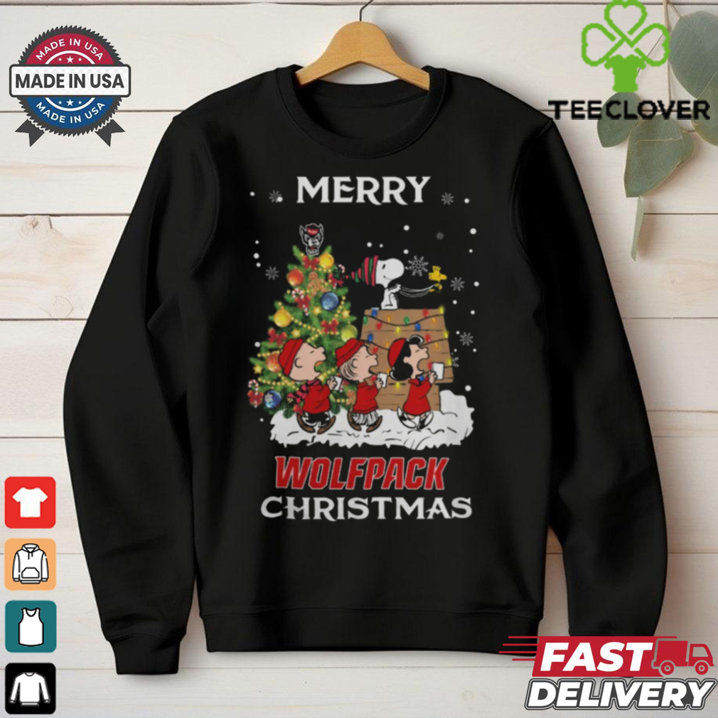 2024 NC State Wolfpack Snoopy And Friends Merry Christmas Shirt 2024 NC State Wolfpack Snoopy And Friends Merry Christmas Shirt