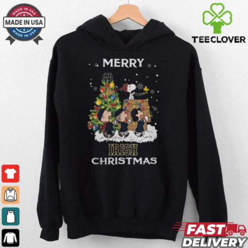 2024 Notre Dame Fighting Irish Snoopy And Friends Merry Christmas Shirt