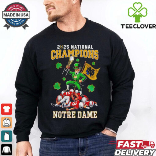 2025 National Champions Trophy Notre Dame Fighting Irish Mascot vs Ohio State Buckeyes Players Graphic shirt