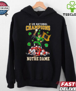 2025 National Champions Trophy Notre Dame Fighting Irish Mascot vs Ohio State Buckeyes Players Graphic shirt