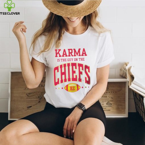 Taylor Swift Karma Is The Guy On The Chiefs Reference To Travis Kelce Unisex T Shirt