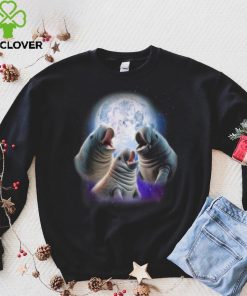 3 Mana Howling At The Moon Mana Chubby Mermaid T Shirt