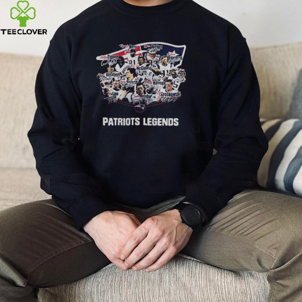 New England Patriots T Shirt Wes Welker Andre Tippett Ty Law Adam Vinatieri Legends SignaturesNew England Patriots T Shirt