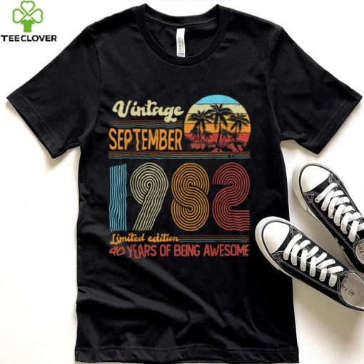 40 Year Old Gift Vintage September 1982 40th Birthday T Shirt