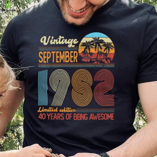 40 Year Old Gift Vintage September 1982 40th Birthday T Shirt