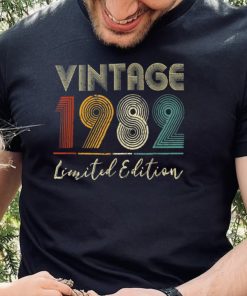 40 Year Old Gifts Vintage 1982 Limited Edition 40th Birthday T Shirt