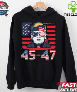 45 47 Donald Trump 2025 USA Flag Vintage Retro Funny Congrats T Shirt