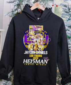 5 Jayden Daniels LSU Tigers 2023 Hei5man trophy winner signature hoodie, sweater, longsleeve, shirt v-neck, t-shirt