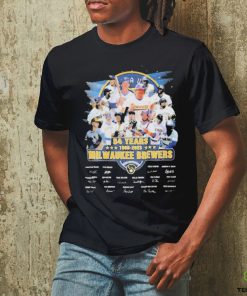 54 years 1989 2023 Milwaukee Brewers all team signatures sport shirt