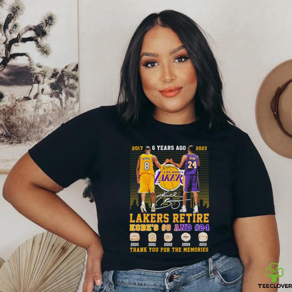 6 Years Ago Kobe Bryant Lakers Retire Kobe’s #8 And #24 Thank You For The Memories Signatures Shirt 6 Years Ago Kobe Bryant Lakers Retire Kobe’s #8 And #24 Thank You For The Memories Signatures Shirt