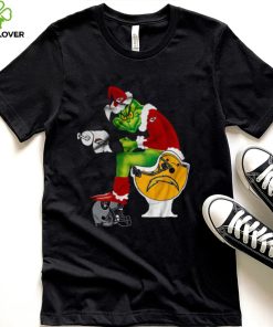 Kansas City Chiefs T shirts Grinch Sitting On San Diego Chargers Toilet And Step On Oakland Raiders Helmet
