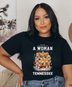 A Woman Loves Tennessee Volunteers Unisex T shirt