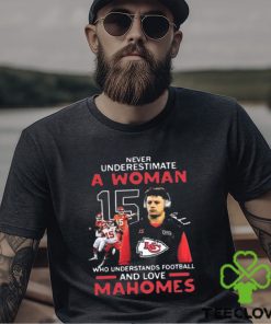 A Woman Who Love Chiefs Mahomes Kansas City Football Shirt