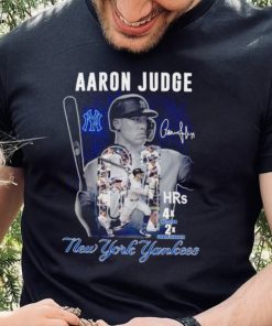 Aaron Judge 61 HRs New York Yankees Signature 2022 Mens Shirt