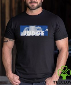 Aaron Judge eyes New York shirt 2 Aaron Judge eyes New York shirt